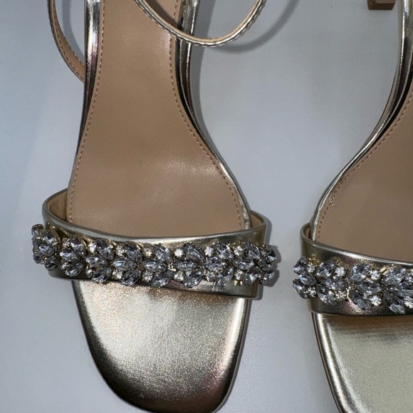 Jewel Badgley Mischka Women's Crystal Ankle Strappy Sandal Heeled NWOT - Picture 5 of 9